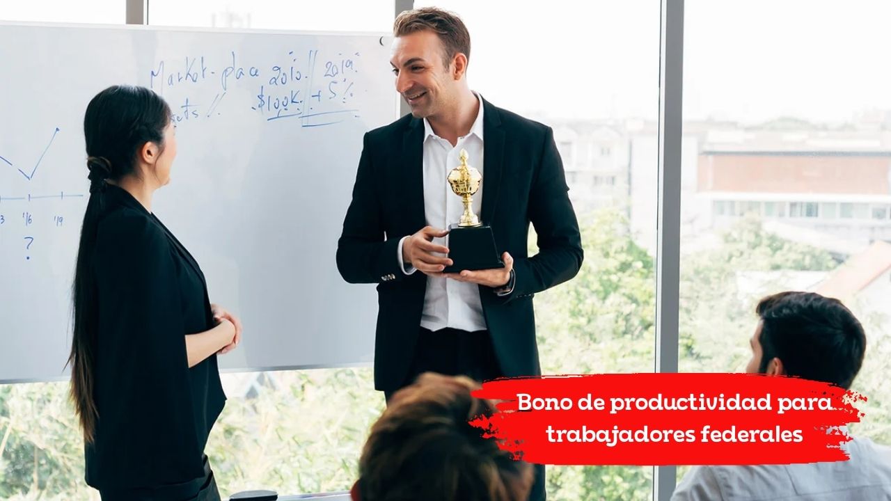 Bono de productividad para trabajadores federales: cuánto es y cuándo se acredita